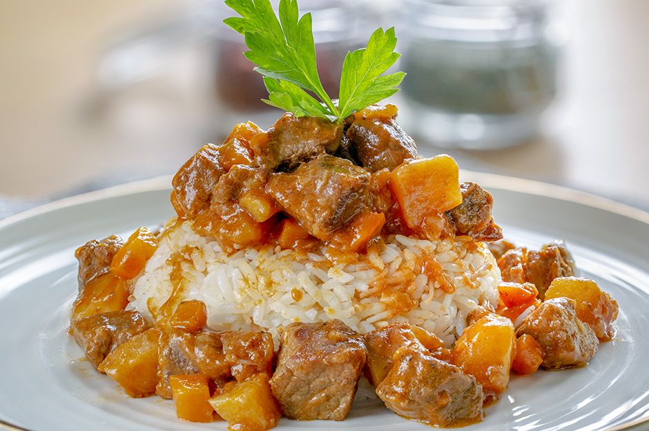 https://yemek.com/tarif/tas-kebabi/ | Tas Kebabı Tarifi