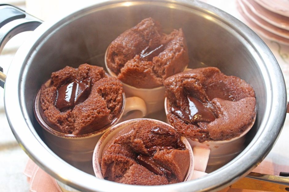 https://yemek.com/tarif/tencerede-sufle/ | Tencerede Sufle Tarifi
